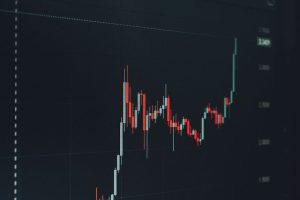 ハイパー(3054)が株主優待再開で急騰、32%高で52週高値に迫る